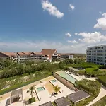 Beachfront Modern One-Bedroom Apartment With Pool, Parking