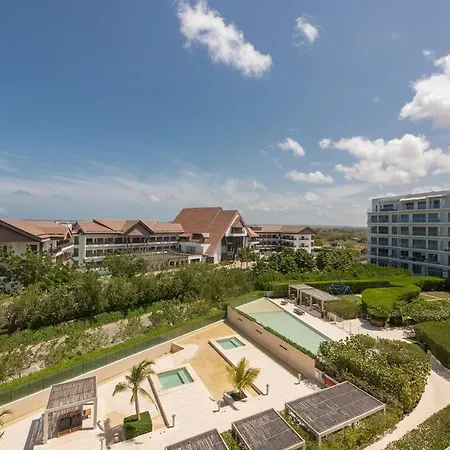 Beachfront Modern One-bedroom With Pool, Parking * Cartagena