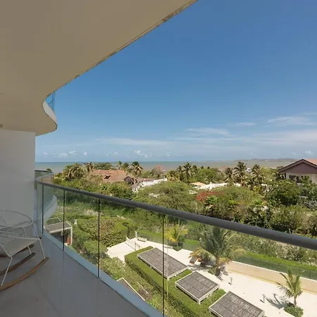 Apartamento Beachfront Modern One-bedroom With Pool, Parking