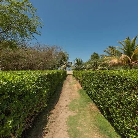 Apartamento Beachfront Modern One-bedroom With Pool, Parking Cartagena