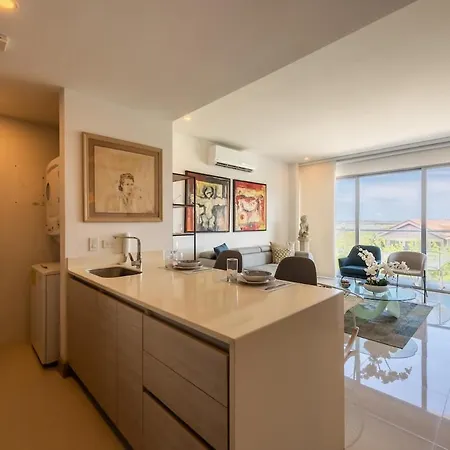 Apartamento Beachfront Modern One-bedroom With Pool, Parking *