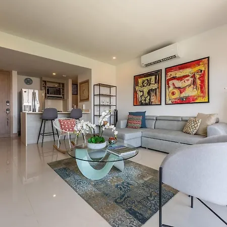 Beachfront Modern One-bedroom With Pool, Parking * Cartagena